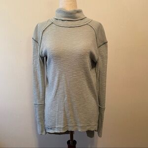 We The People Sweater Size XS